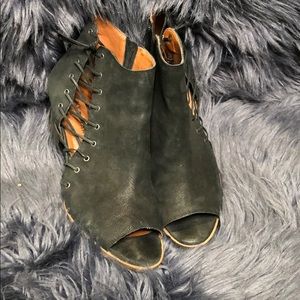 Lucky brand peep toe bootie